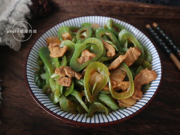 Snake Bean Stir-fried Pork Slices recipe