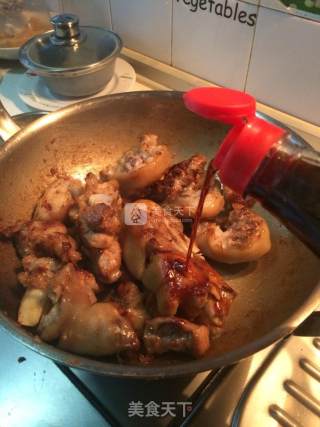 Unsalted Dried Bean Curd Stewed Pork Feet recipe