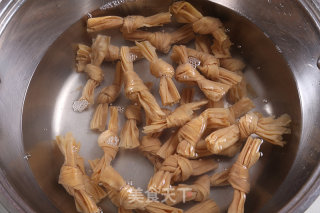 Shiitake and Yuba Knot—jiesai's Private Kitchen recipe