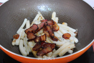 Stir-fried Rice Cake with Bacon recipe