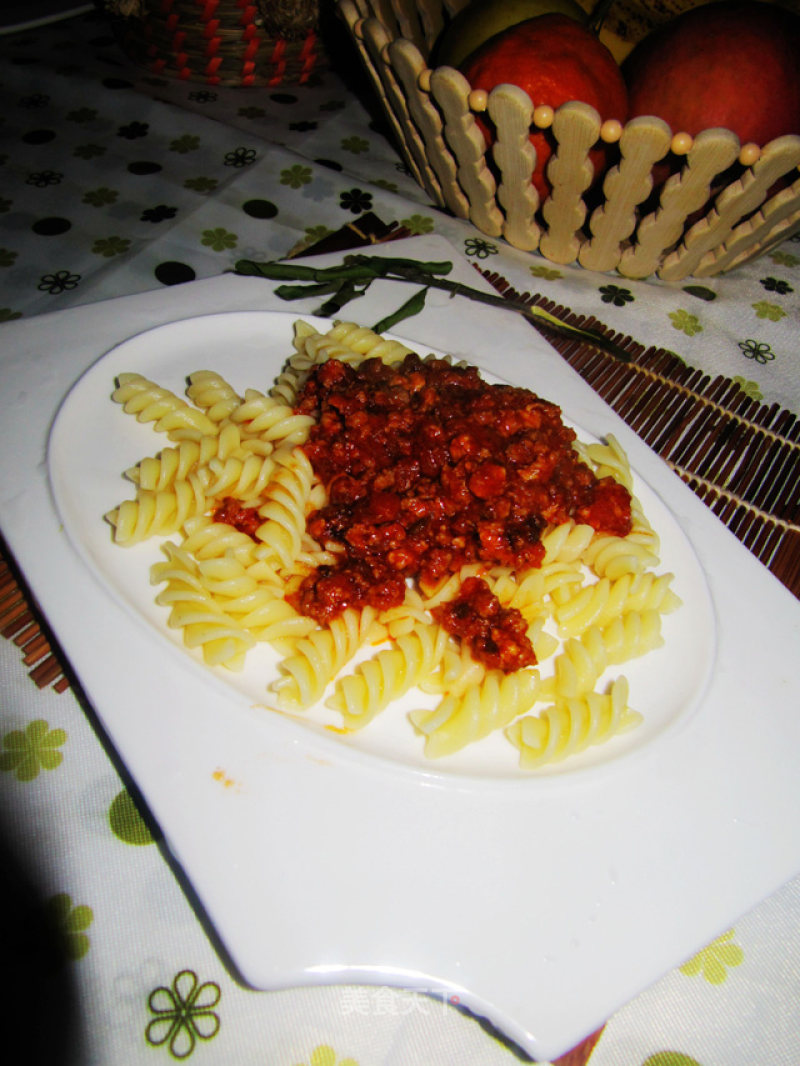 Screw-type Spaghetti with Minced Meat recipe