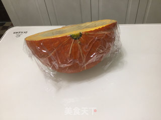 Baked Pumpkin with Salted Egg Yolk recipe