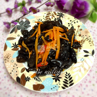Vegetarian Fried Black Fungus recipe
