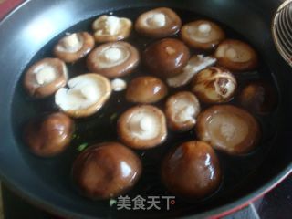 Fresh, Fragrant and Smooth-shrimp Stuffed with Shiitake Mushrooms recipe