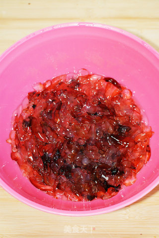 Fresh Jellyfish Soup for Clearing Heat and Detoxifying recipe