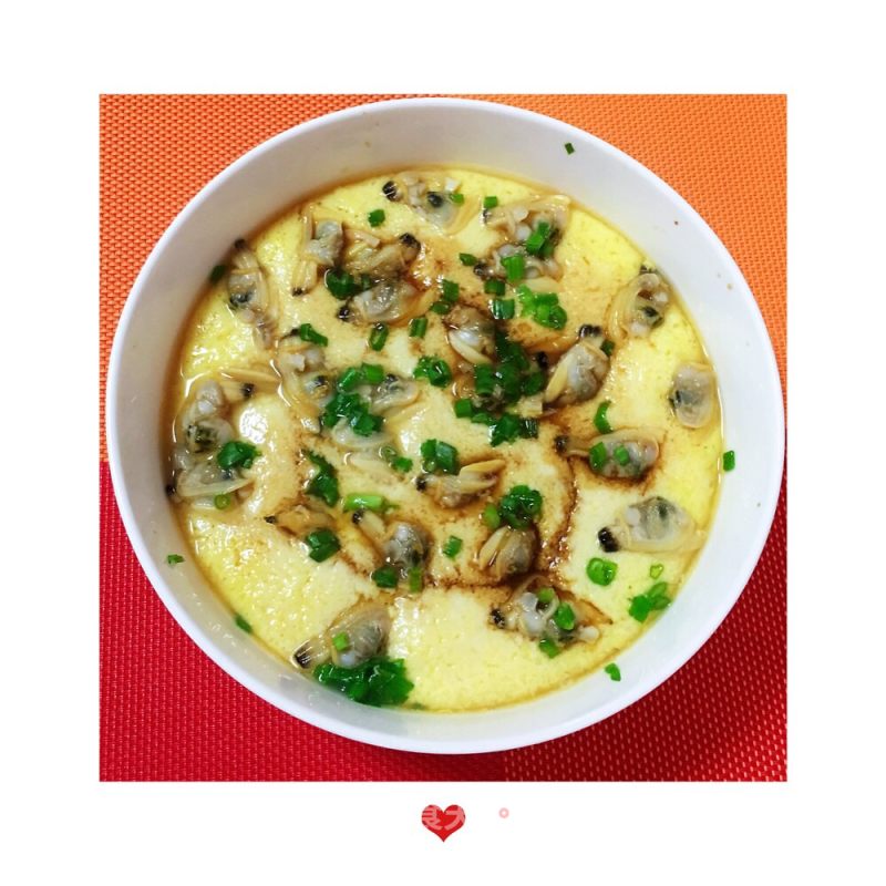 Steamed Eggs with Clam Meat in Fish Soup