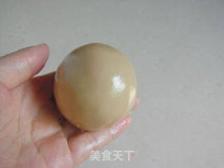 【cantonese-style Egg Yolk and Lotus Seed Paste Moon Cakes】--- My Favorite Moon Cake on Mid-autumn Festival recipe