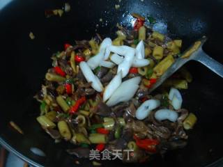 [hunan Cuisine] Stir-fried Chicken with Bamboo Shoots recipe