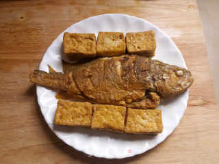 Yellow Croaker Braised Tofu recipe