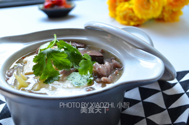 Red and White-hot and Sour Beef Soup recipe