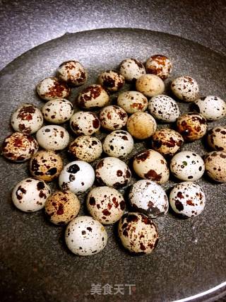 Marinated Quail Eggs recipe