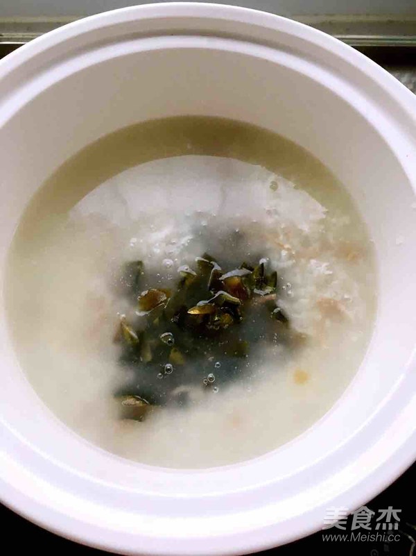 Congee with Preserved Egg and Lean Meat recipe