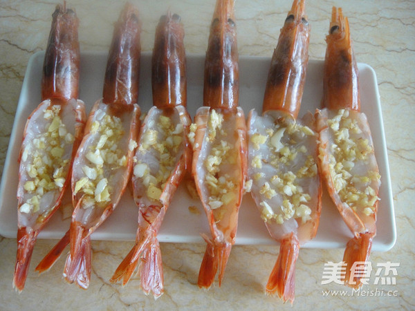 Steamed Red Shrimp with Lemon Pesto Garlic recipe