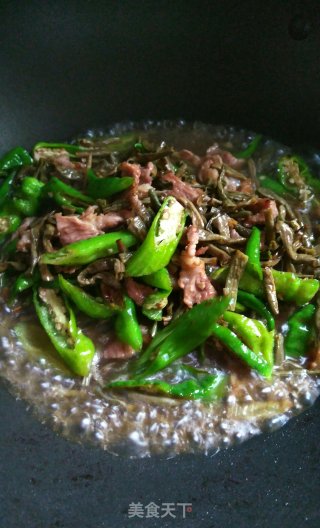 Stir-fried Lean Pork with Pickled Beans recipe