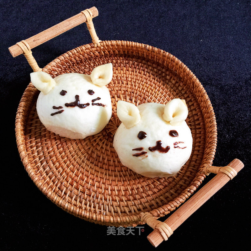 Meow Meow Buns with Sesame Filling recipe