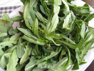 Dandelion in Cold Dressing-trial Report of Golden Dragon Fish Fragrant Sesame Oil recipe