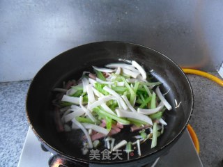 Mushroom Udon Noodles recipe