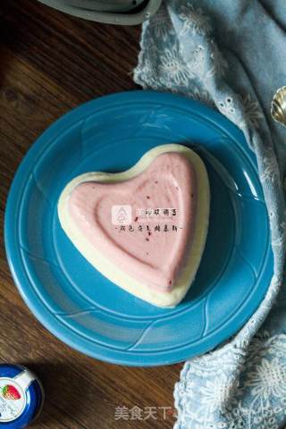 Two-color Heart-shaped Frozen Cheesecake recipe