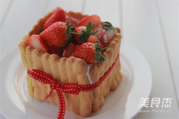 Mini Strawberry Charlotte recipe