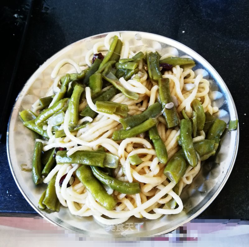 Fried Noodles with Beans recipe