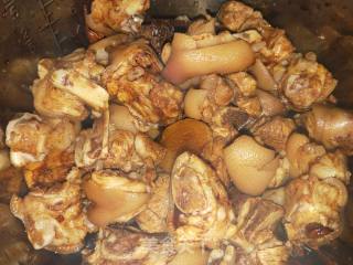 Homemade Braised Pork Knuckles recipe