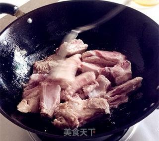 Soybean, Lotus Root and Pork Ribs Soup recipe
