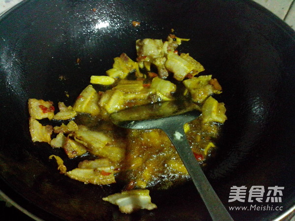 Stir-fried Pork Belly with Snow Peas recipe