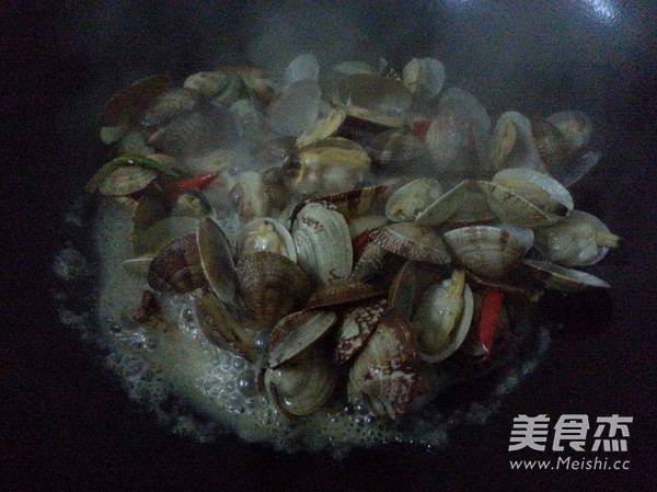 Stir-fried Clams recipe