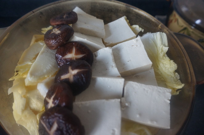 Light But Delicious, Japanese-style Hot Pot with Assorted Shrimps recipe