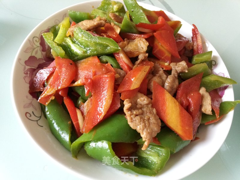 Fried Pork with Chili (full of Vitamins) recipe