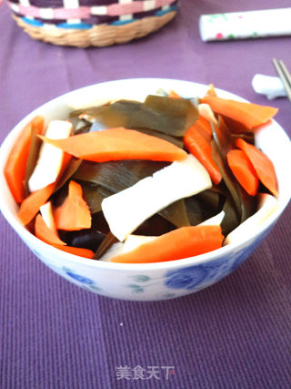 Carrots Mixed with Kelp recipe