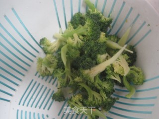 [heinz Tomato Sauce Principle] Broccoli in Tomato Sauce recipe