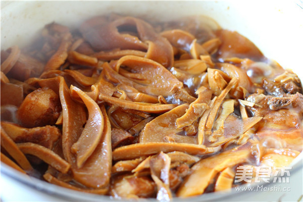 Braised Pork with Bamboo Shoots recipe