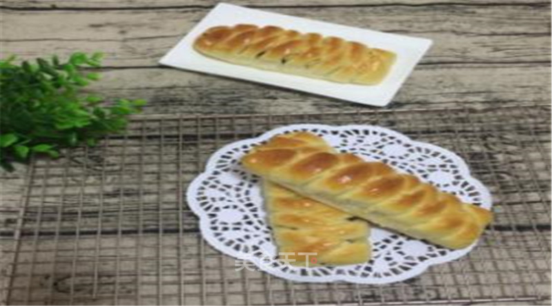 Honey Bean Meal Buns recipe