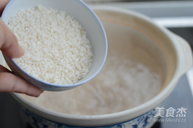 Lotus Seed Lily Strawberry Porridge recipe