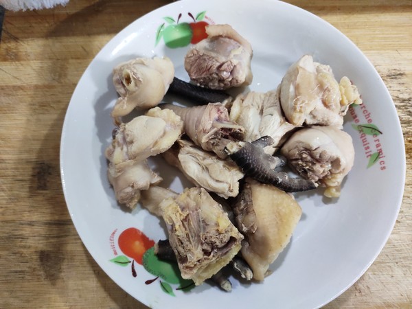Steamed Chicken with Mushrooms and Fungus recipe
