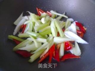 Stir-fried Celery with Cashew Nuts recipe