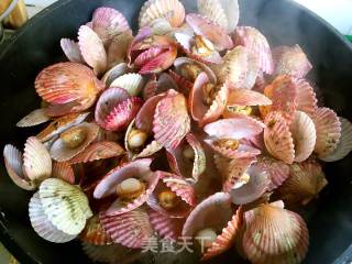 Pearl Cloves Mixed with Parsley recipe