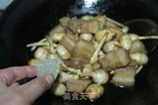 #御寒美食# Grilled Pork Belly with Mushrooms recipe