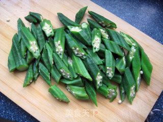 Fried Dried Bean Curd with Shrimp and Okra recipe