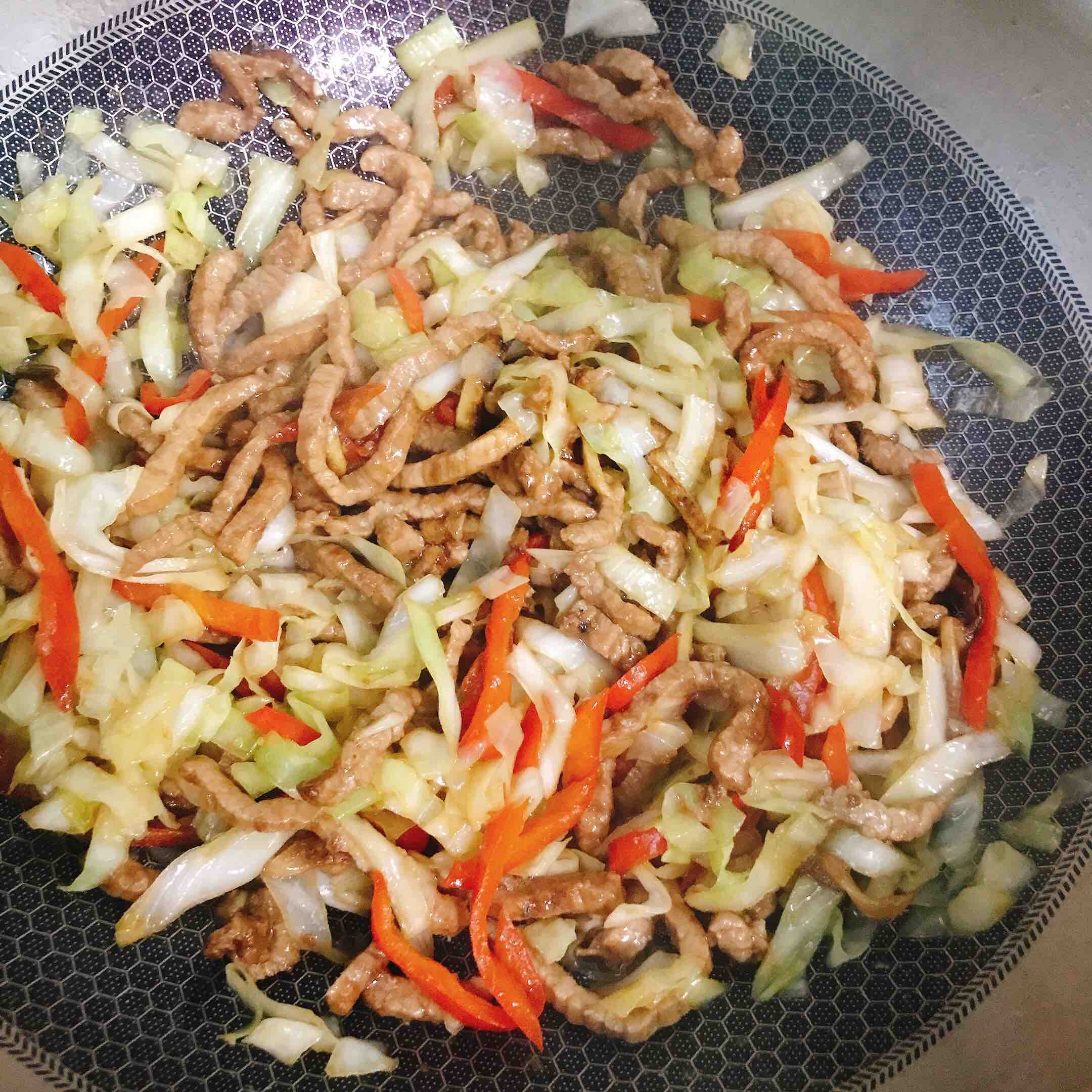 Stir-fried Shredded Pork with Cabbage recipe