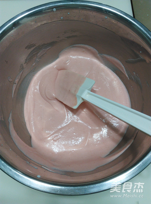 Strawberry Cheese Mousse Cup recipe