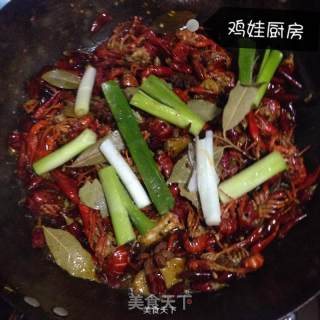 Stir-fried Spicy Crayfish recipe