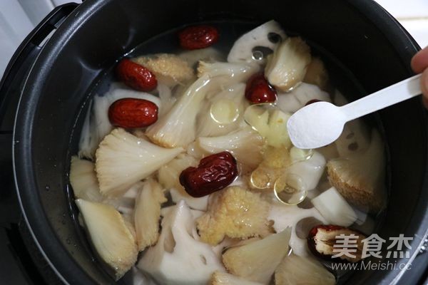 Vegetarian Stewed Hericium recipe