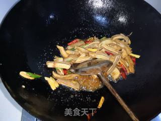 Stir-fried Pork Belly with Hang Pepper recipe