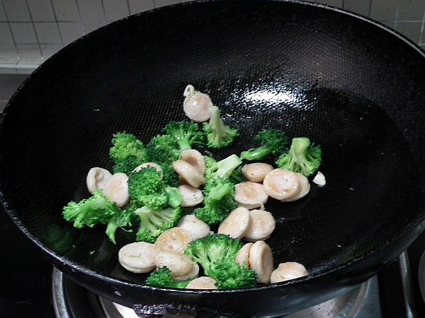 Salmon Sausage Broccoli recipe