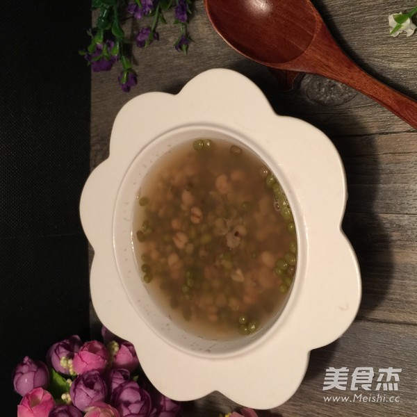 Mint Barley and Mung Bean Soup recipe