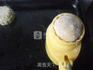 Five Kernel Moon Cakes recipe