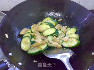 Stir-fried Cucumber with Pork Noodles recipe