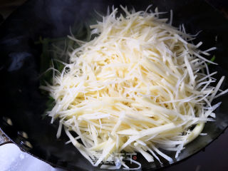 Green Pepper and Potato Shreds recipe